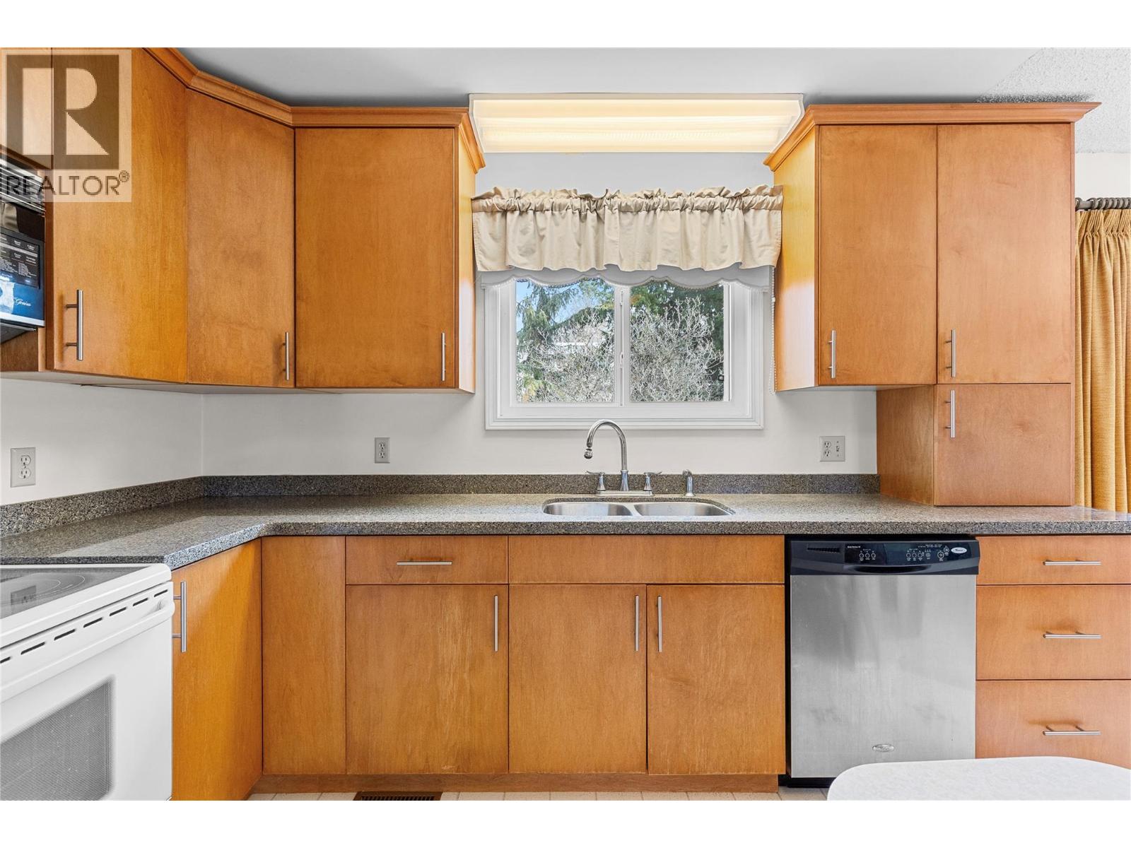 3921 14 Street, Vernon