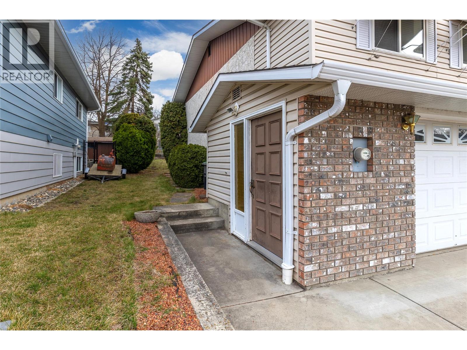 3921 14 Street, Vernon