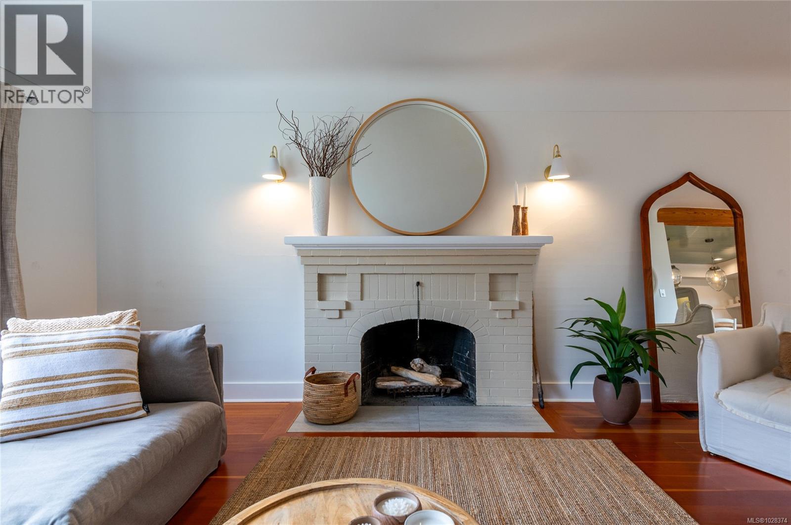 2709 Burdick Ave, Oak Bay