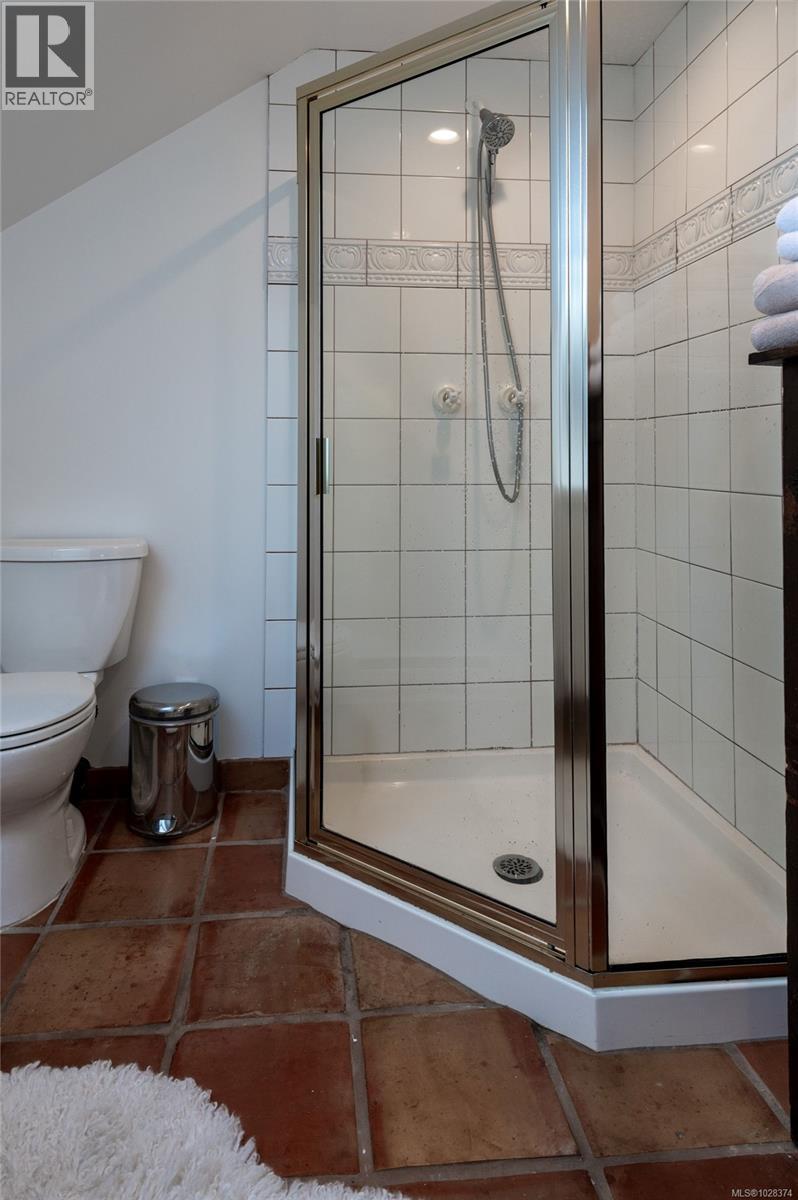 2709 Burdick Ave, Oak Bay