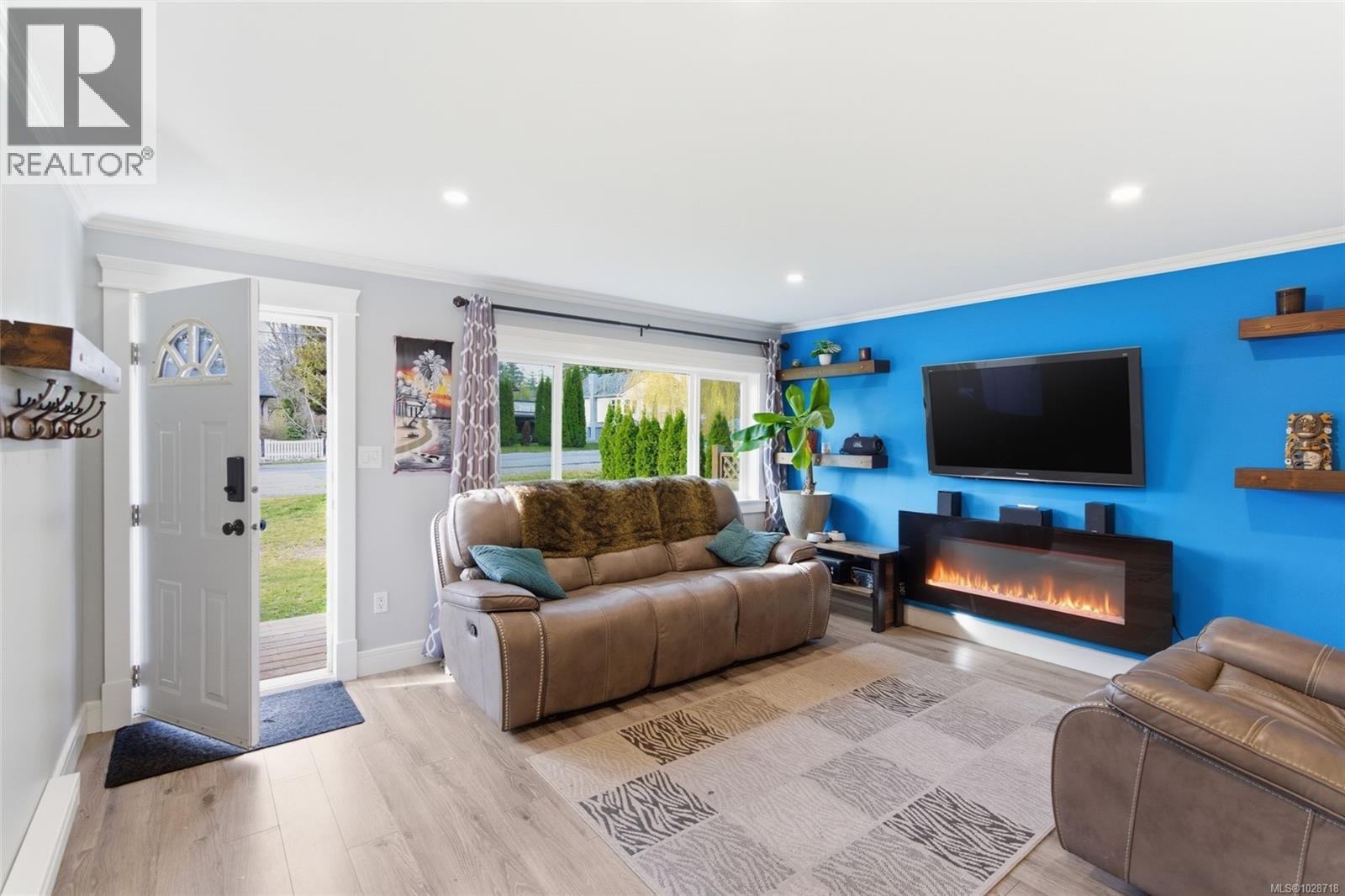 740 OAKLEY ST - Image 3