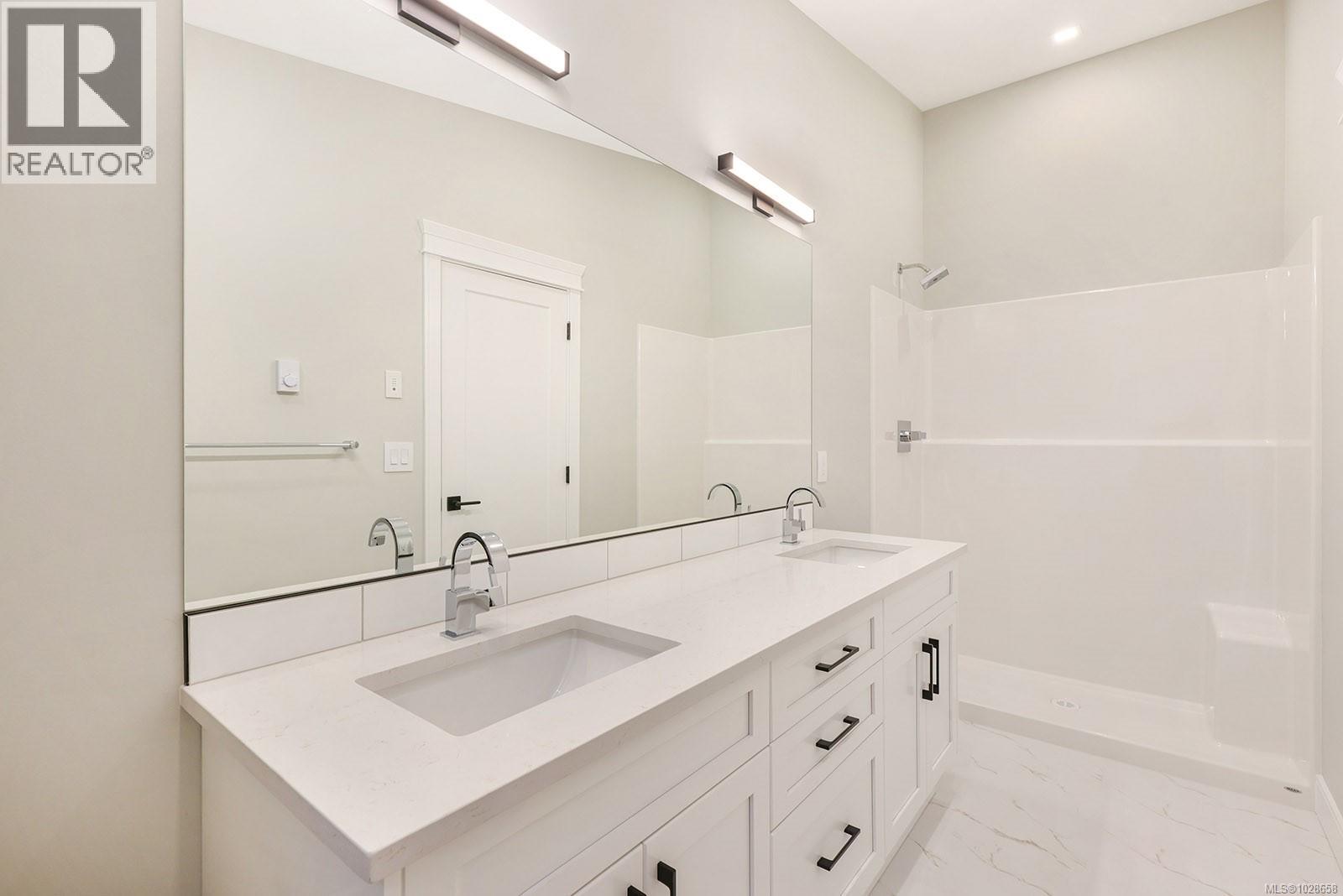 3 6225 Lugrin Rd, Port Alberni