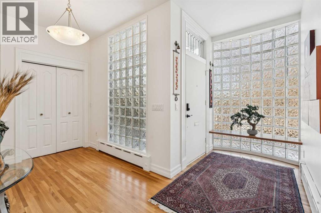 Single Family House Bungalow for Sale in   Avenue NE Renfrew Calgary 