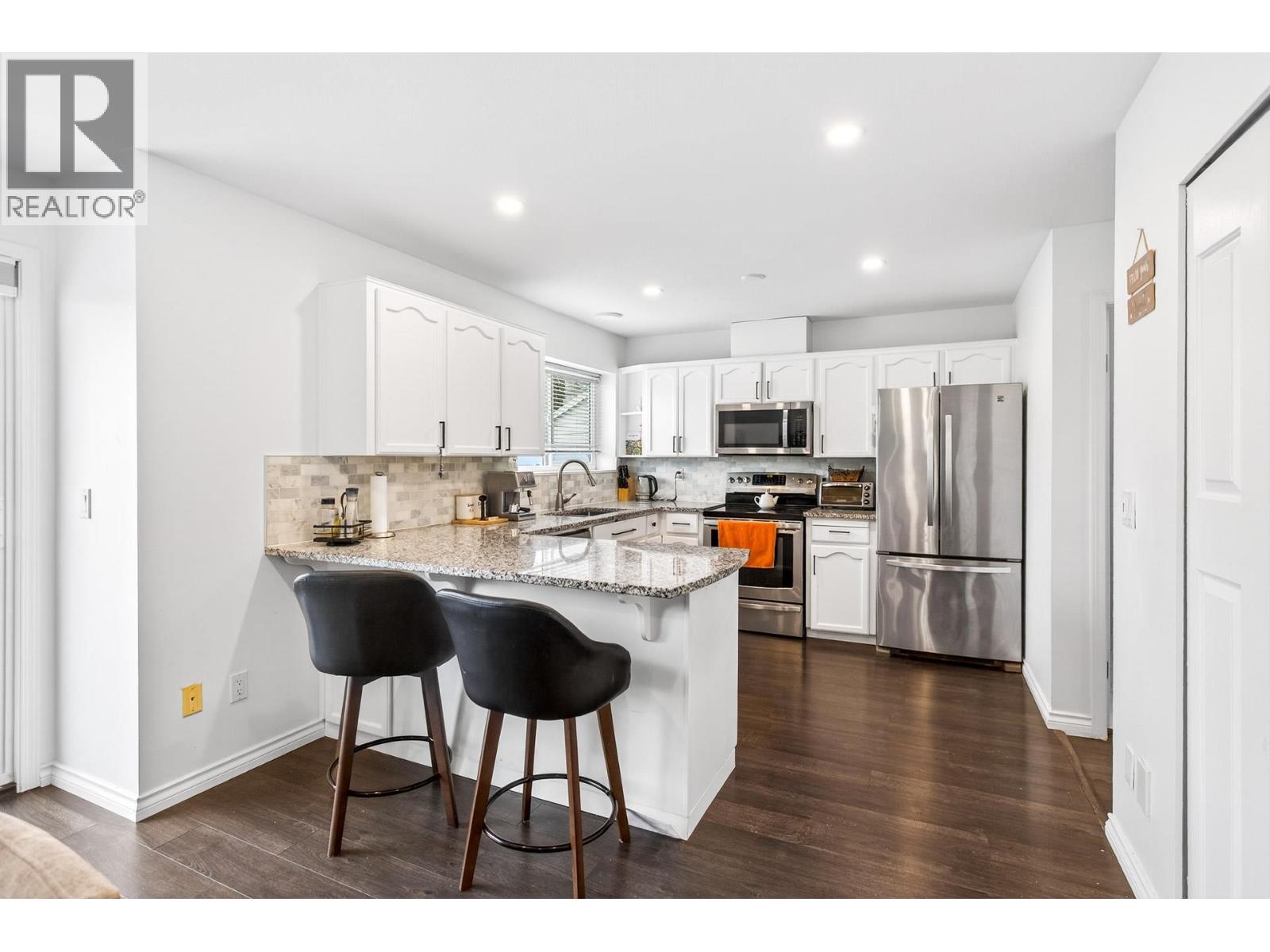 40 1355 CITADEL DRIVE — photo 17
