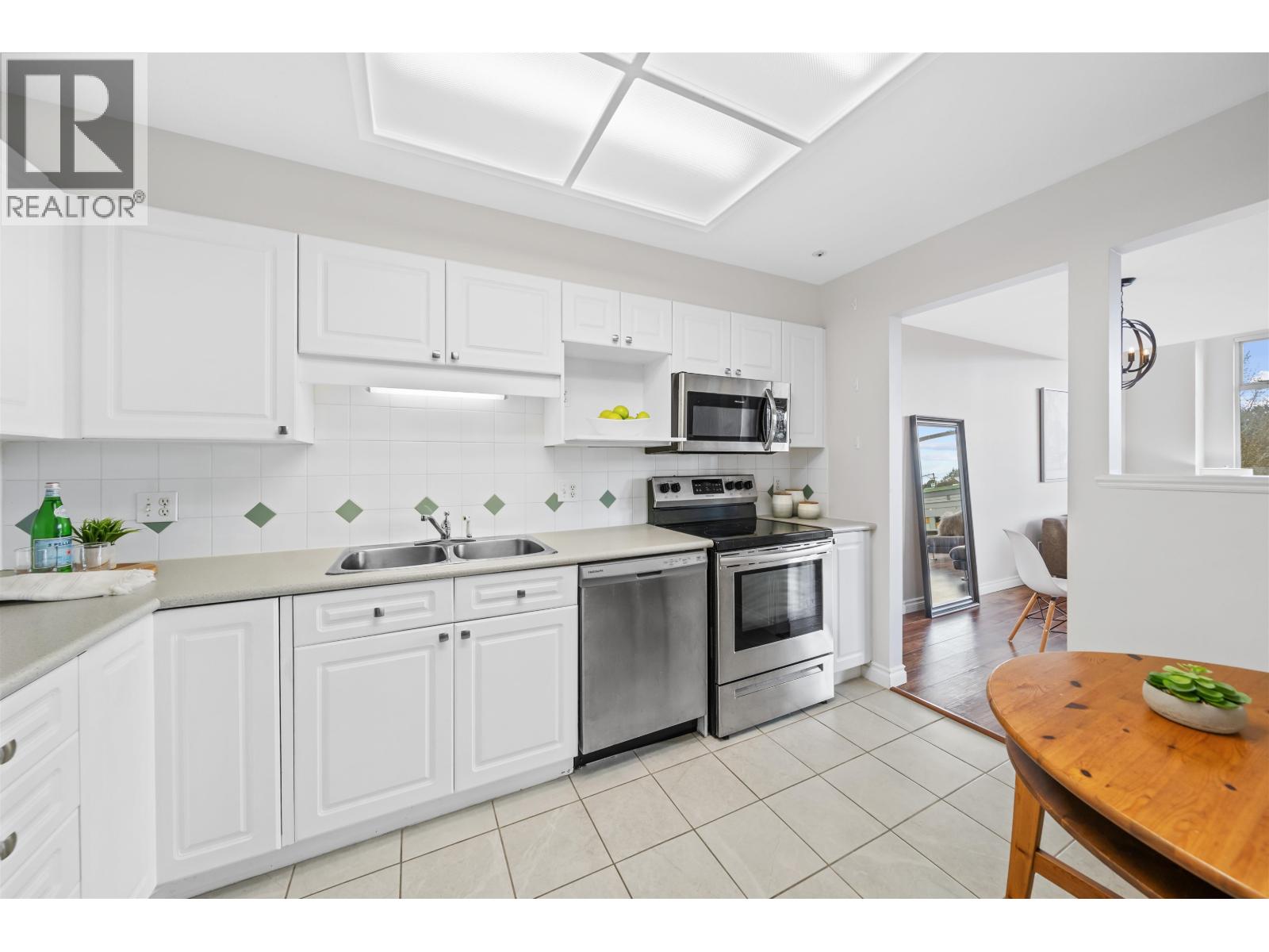 307 19131 FORD ROAD, Pitt Meadows