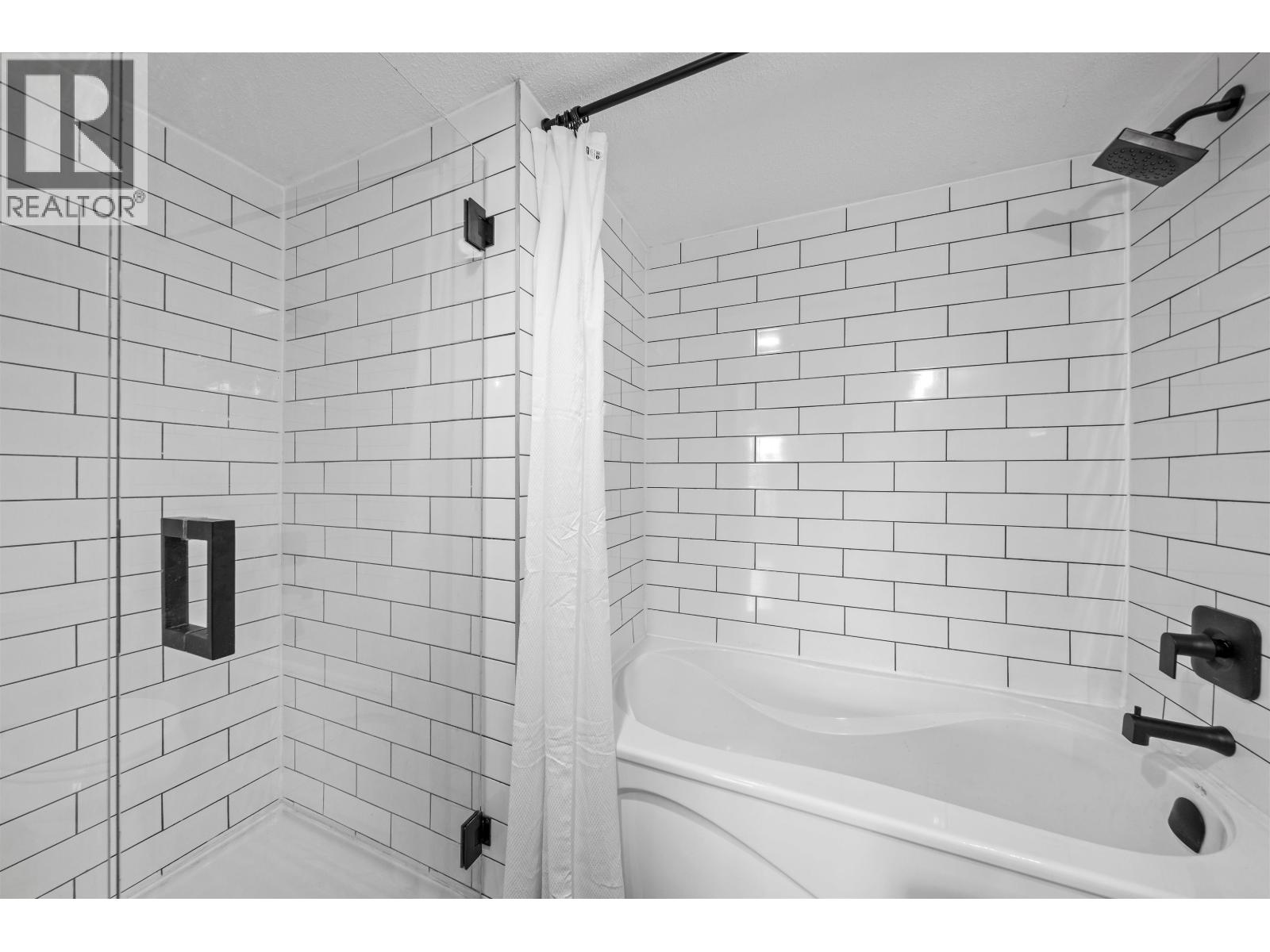 307 19131 FORD ROAD, Pitt Meadows