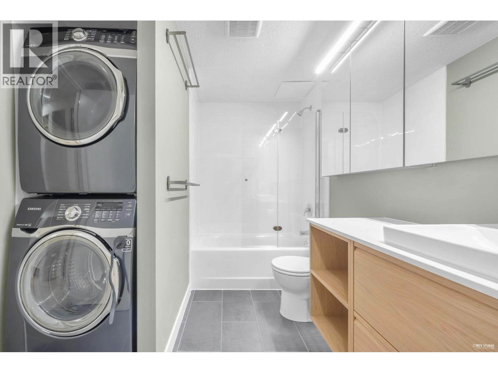 103 150 E 5TH STREET, North Vancouver