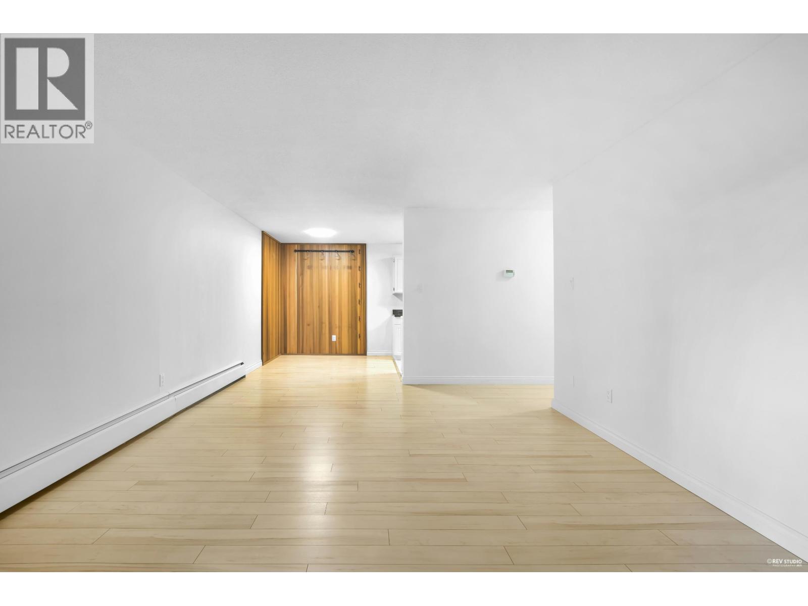 103 150 E 5TH STREET, North Vancouver