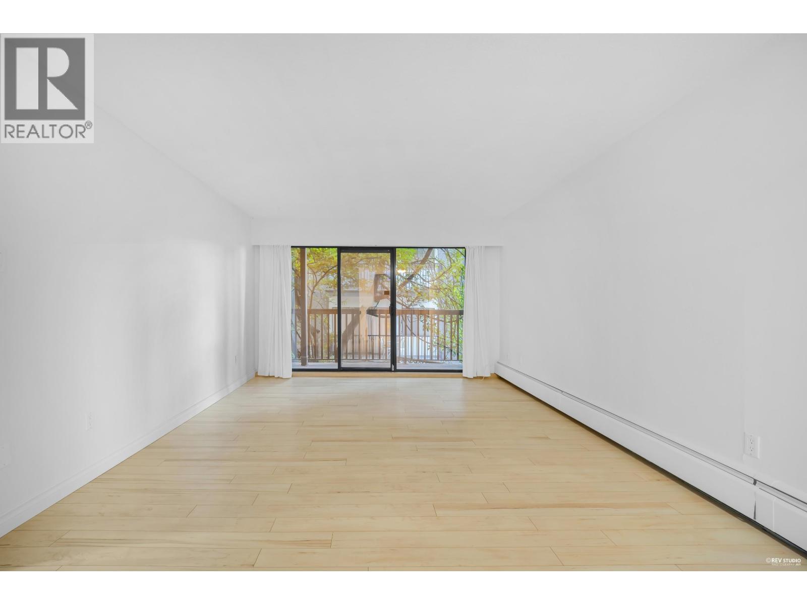 103 150 E 5TH STREET, North Vancouver