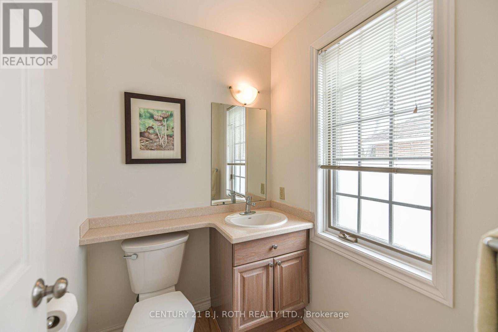 698 BROADVIEW AVENUE - 20