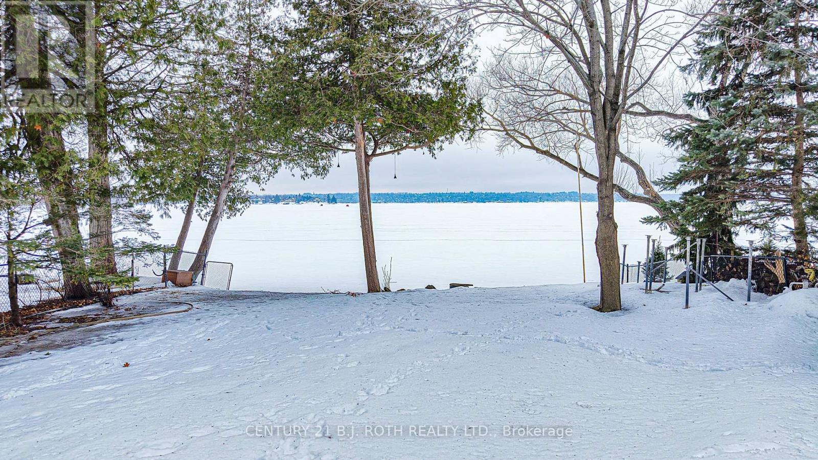 698 BROADVIEW AVENUE - 9