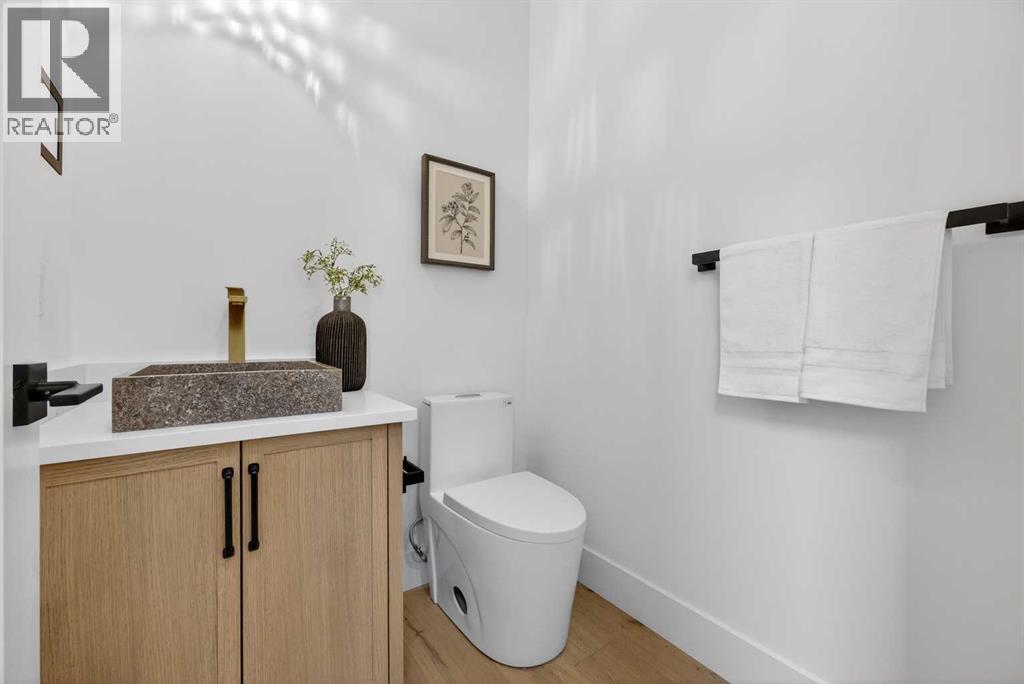 Single Family House for Sale in   Avenue NW Mount Pleasant Calgary 