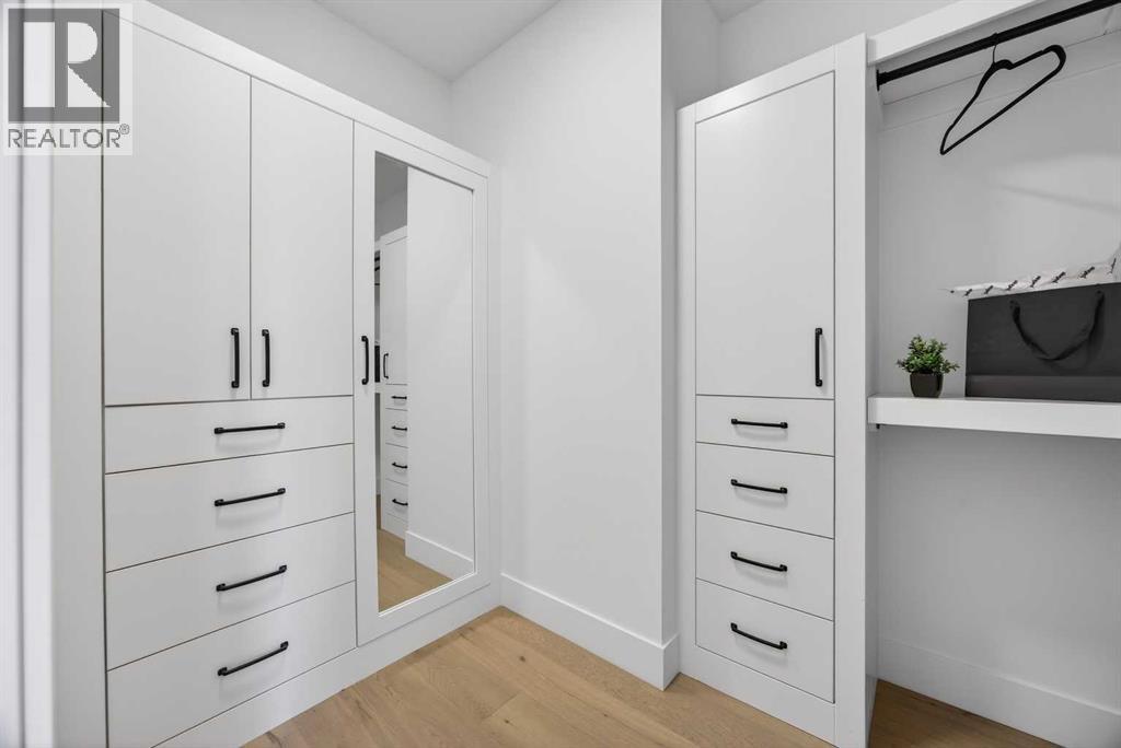 Single Family House for Sale in   Avenue NW Mount Pleasant Calgary 