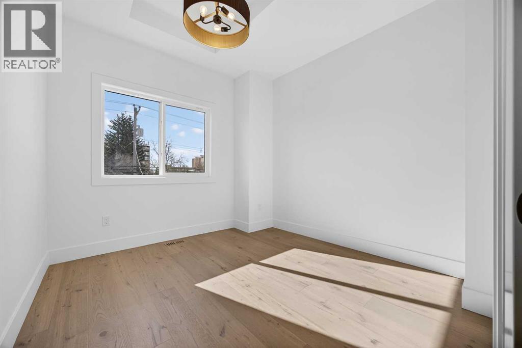 Single Family House for Sale in   Avenue NW Mount Pleasant Calgary 