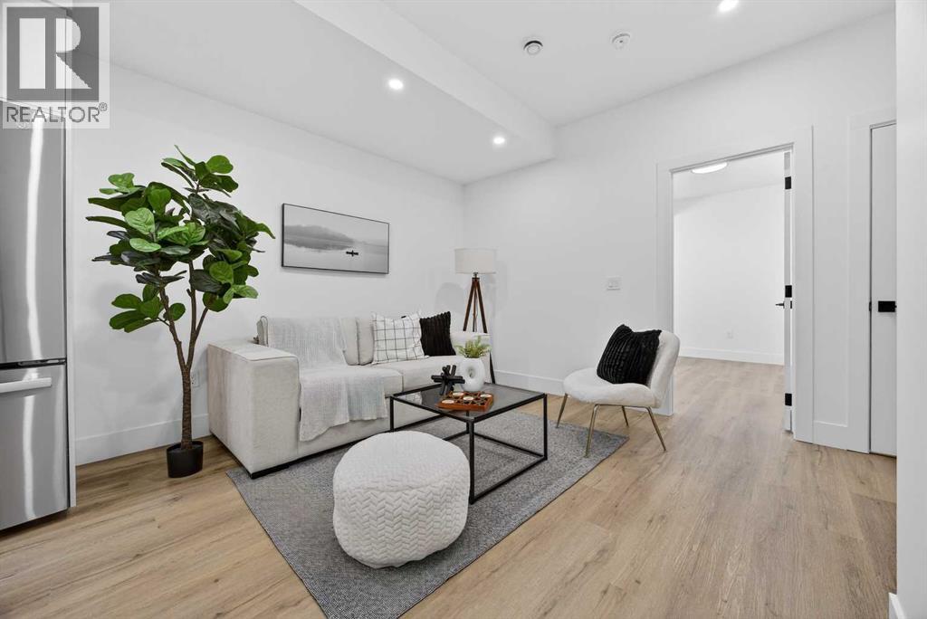 Single Family House for Sale in   Avenue NW Mount Pleasant Calgary 