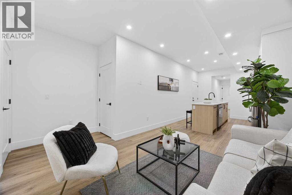 Single Family House for Sale in   Avenue NW Mount Pleasant Calgary 