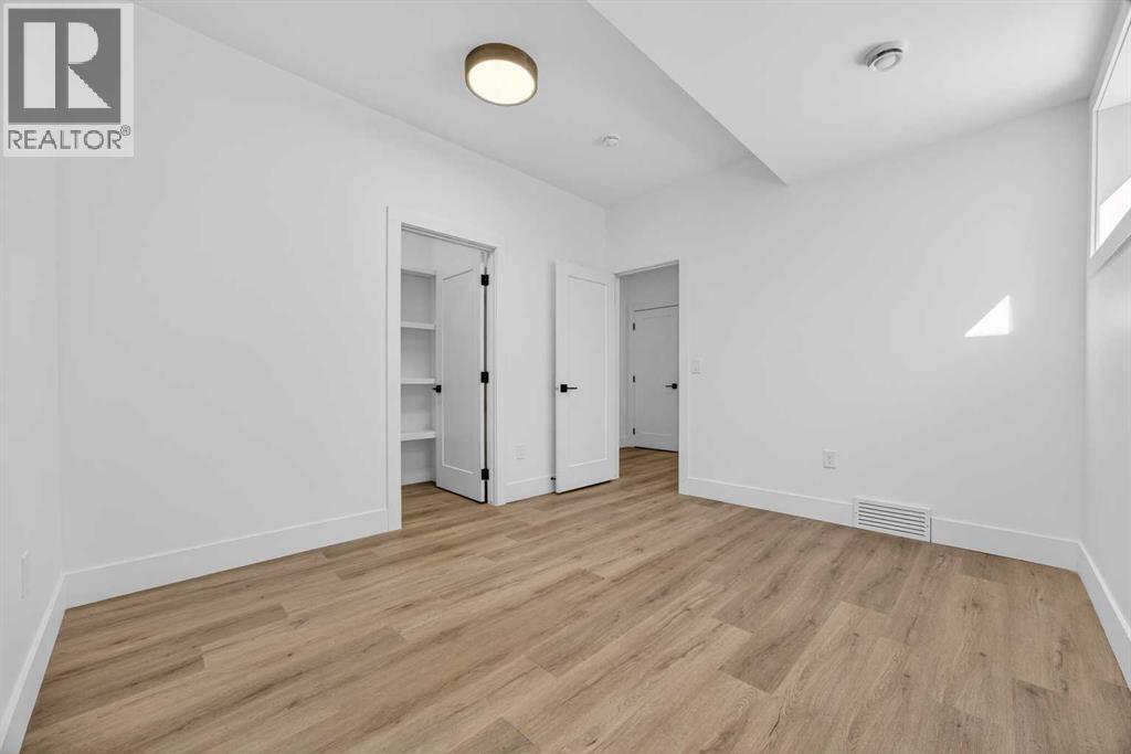 Single Family House for Sale in   Avenue NW Mount Pleasant Calgary 