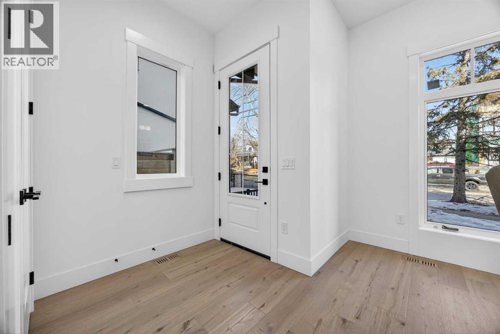 Single Family House for Sale in   Avenue NW Mount Pleasant Calgary 