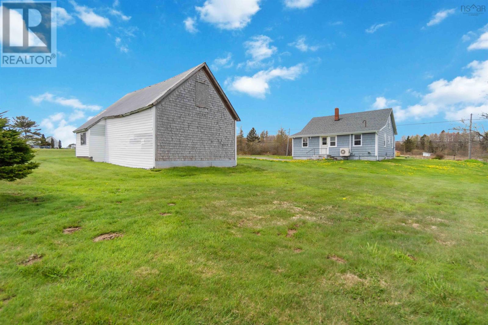 Property 8 of 40 of 6228 Highway 101