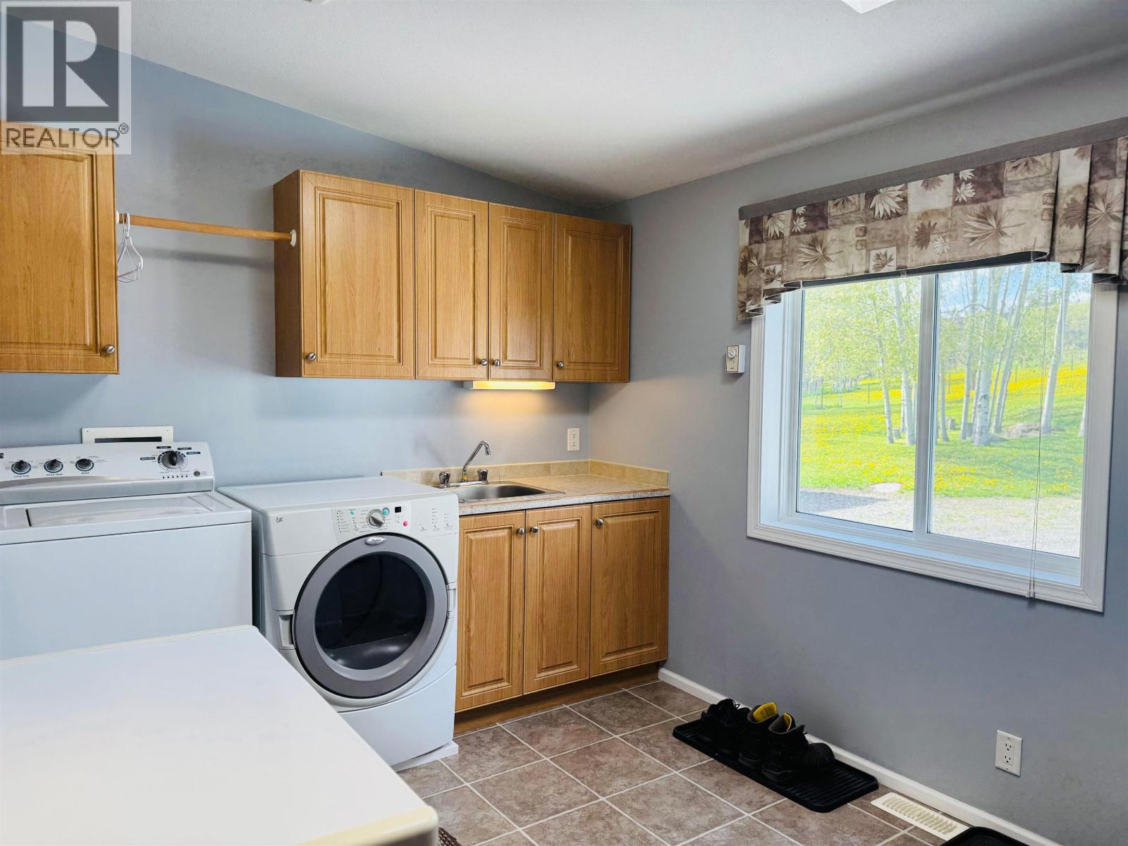 3722 CARSON ROAD - 23