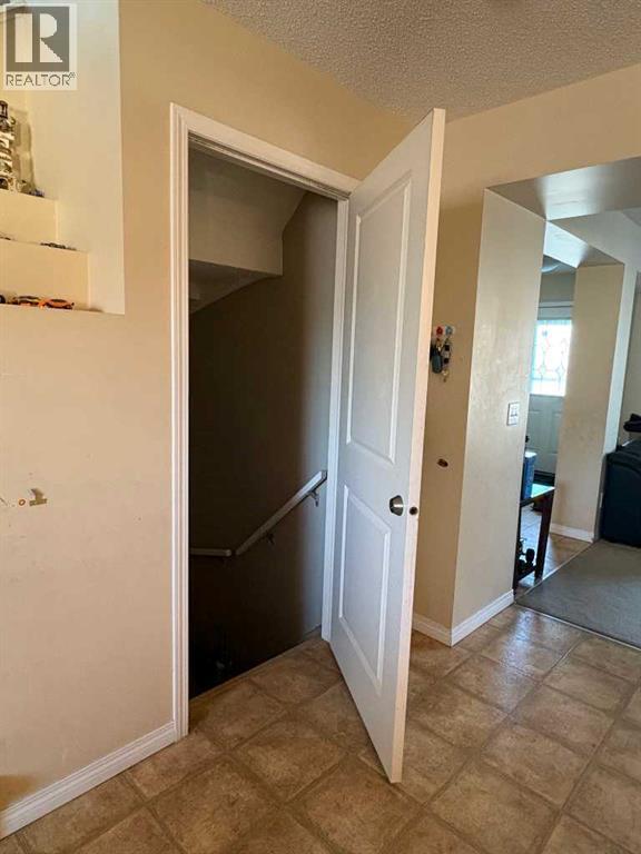 Single Family House for Sale in  Saddlebrook Link NE Saddle Ridge Calgary 