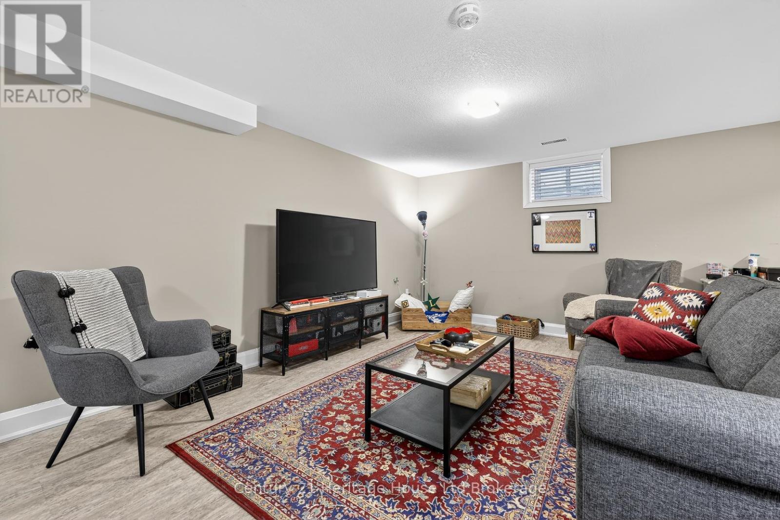 36 WINDEMERE AVENUE - 23