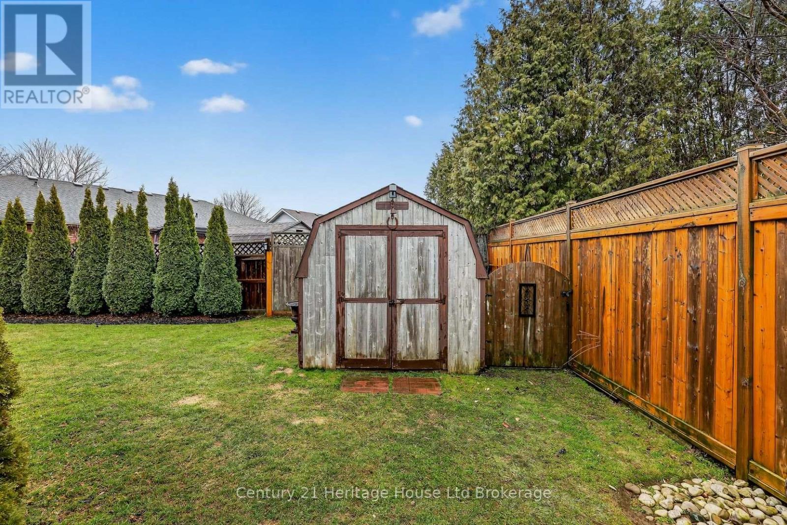 36 WINDEMERE AVENUE - 28