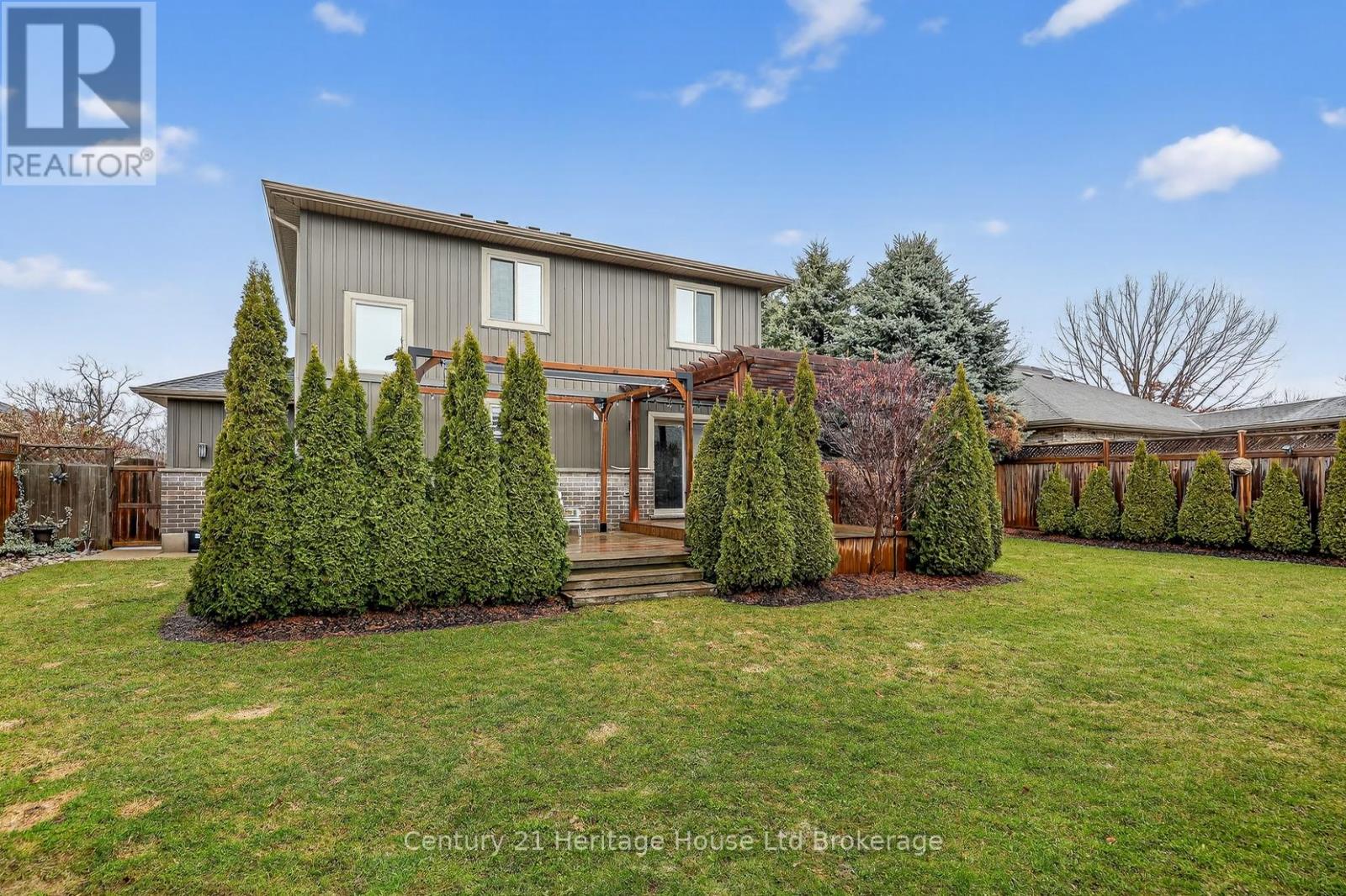 36 WINDEMERE AVENUE - 34