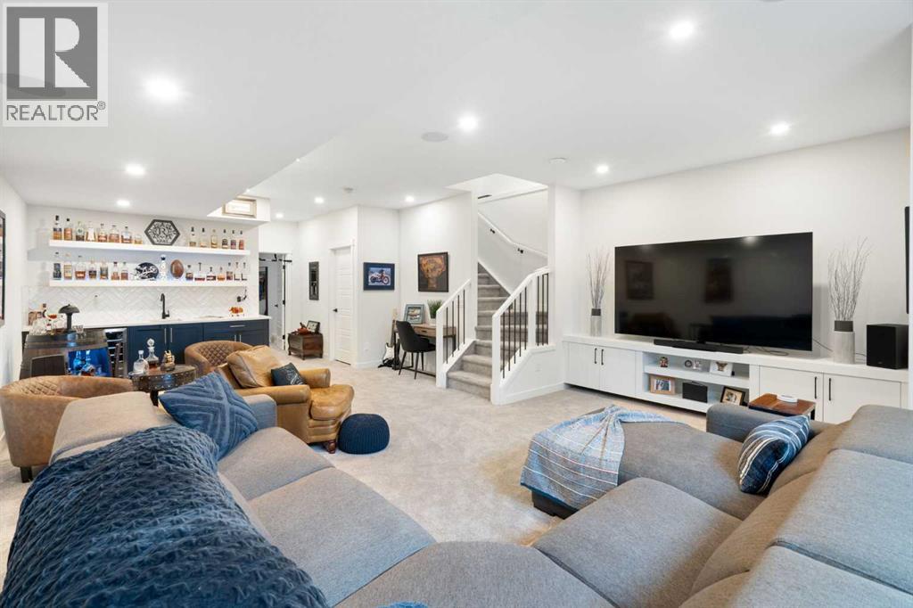 Single Family House for Sale in   Avenue NW Montgomery Calgary 