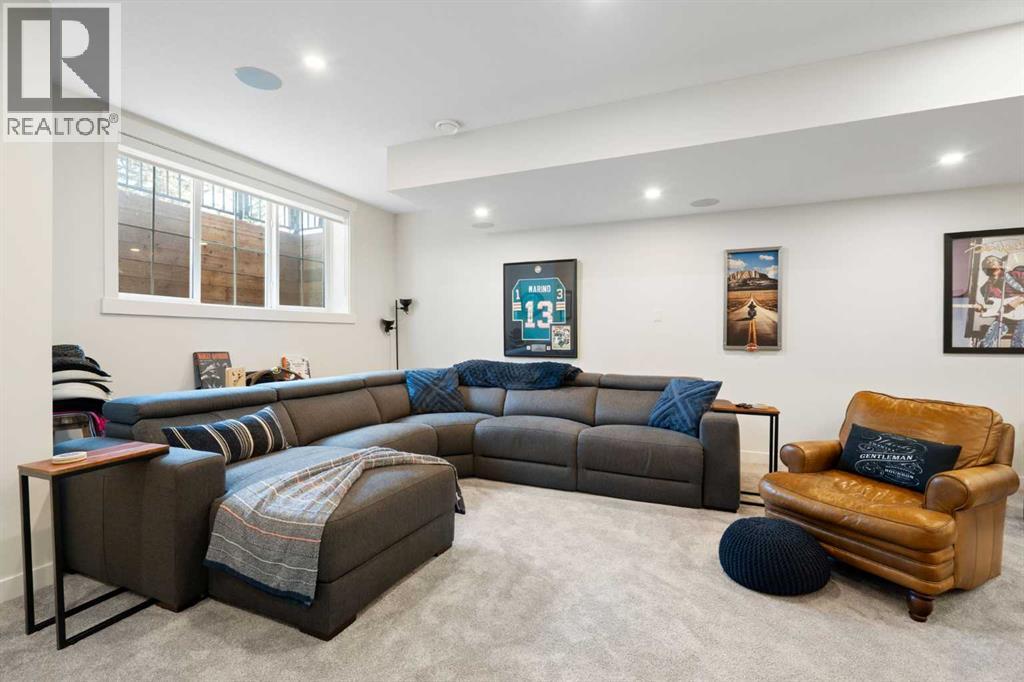 Single Family House for Sale in   Avenue NW Montgomery Calgary 