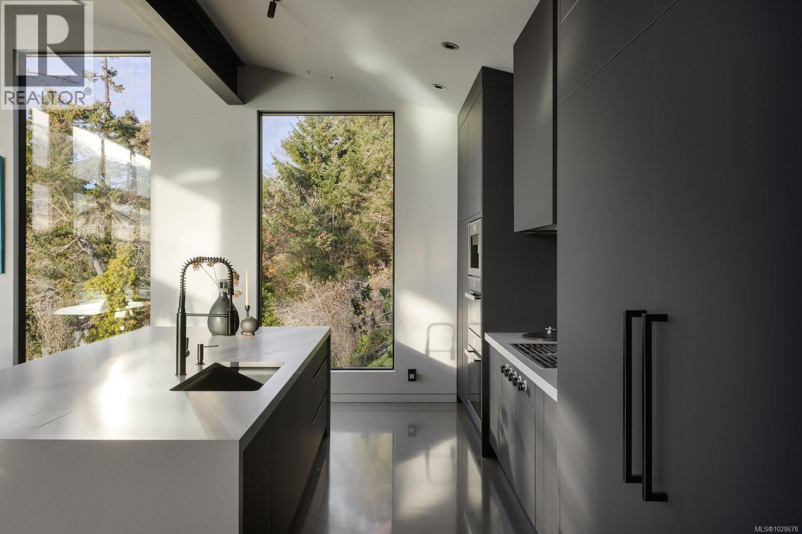 2701 SEA VIEW RD - 20