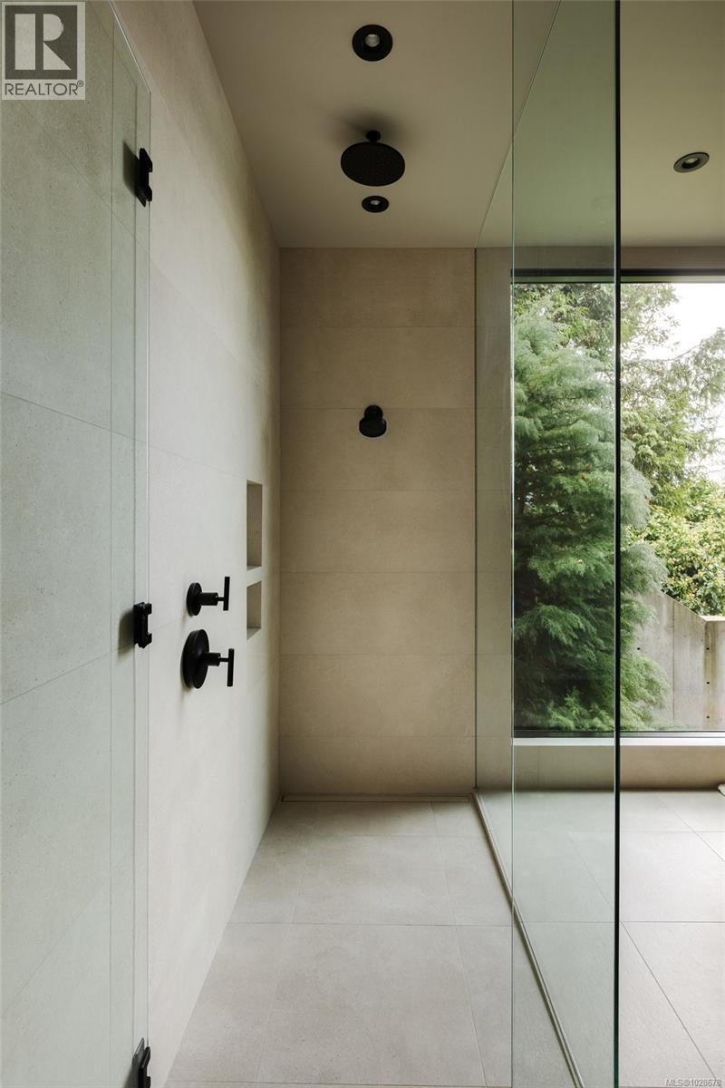 2701 SEA VIEW RD - 44