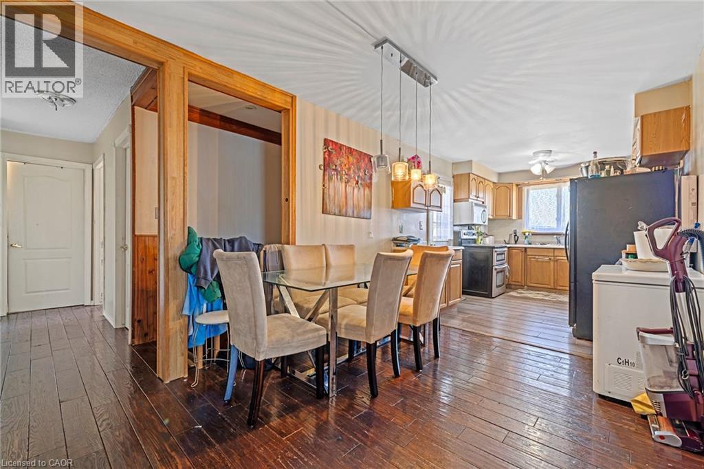 490 QUEEN VICTORIA DRIVE - 9