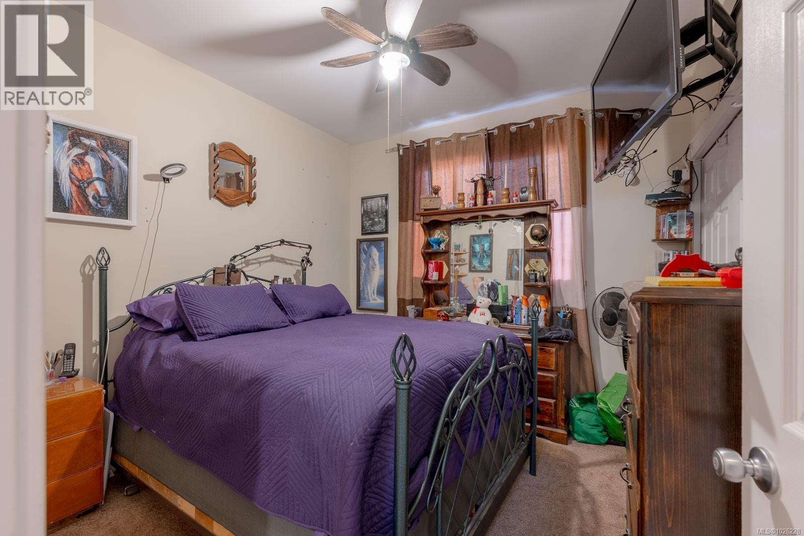 #2 3908 MARPOLE ST - 19