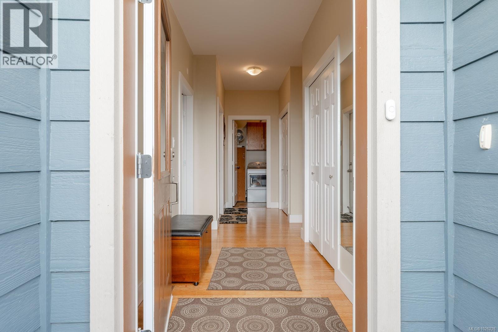 #2 3908 MARPOLE ST - 5