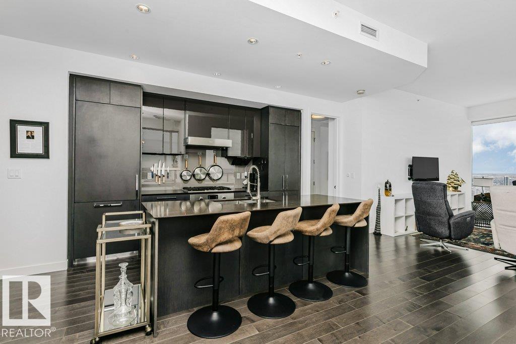 #4401 10360 102 ST NW, Edmonton