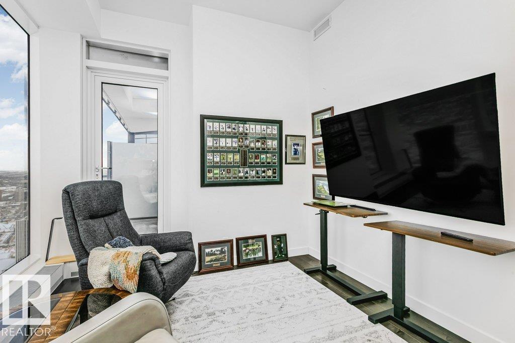 #4401 10360 102 ST NW - 42