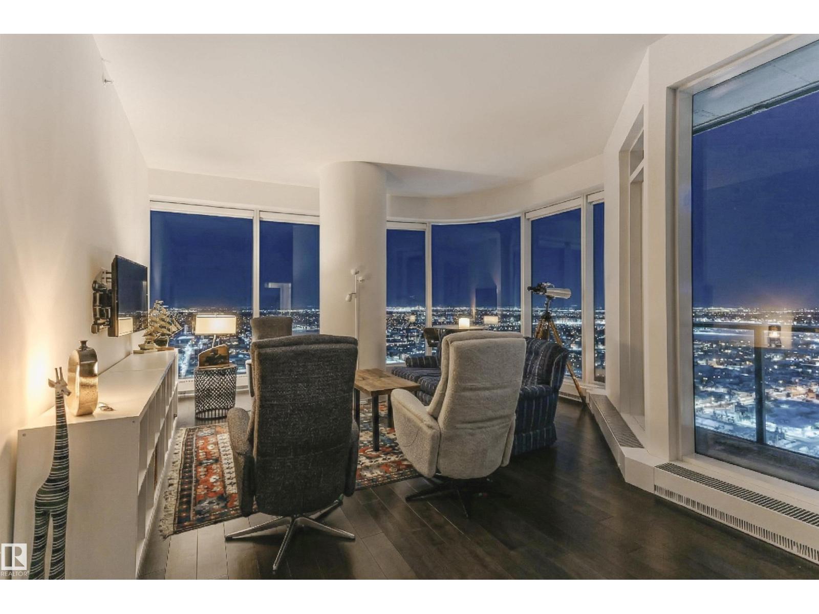 #4401 10360 102 ST NW, Edmonton