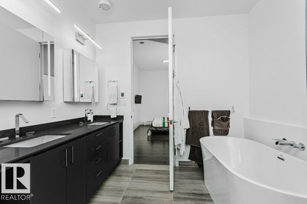 #4401 10360 102 ST NW, Edmonton