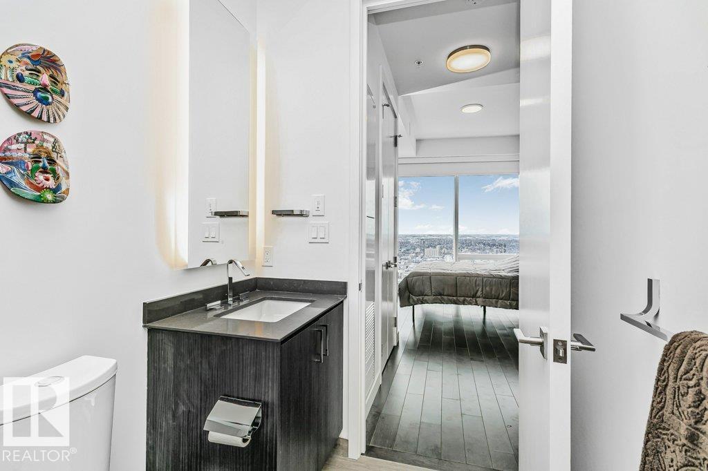 #4401 10360 102 ST NW, Edmonton