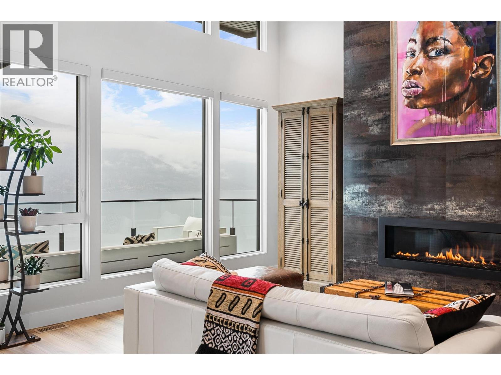  3596 Arrowroot Drive, Kelowna