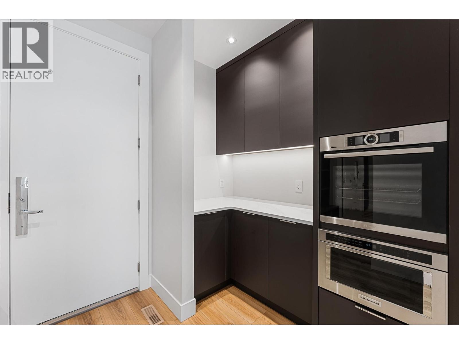  3596 Arrowroot Drive, Kelowna