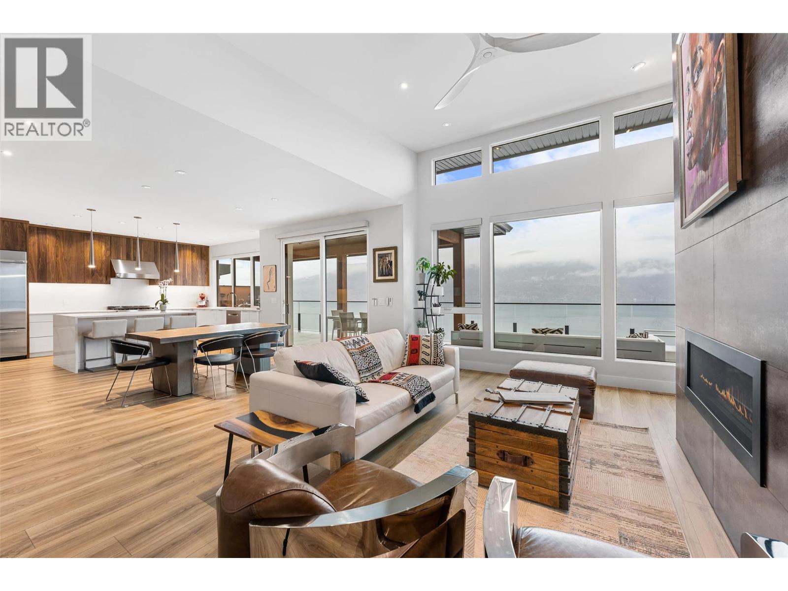  3596 Arrowroot Drive, Kelowna