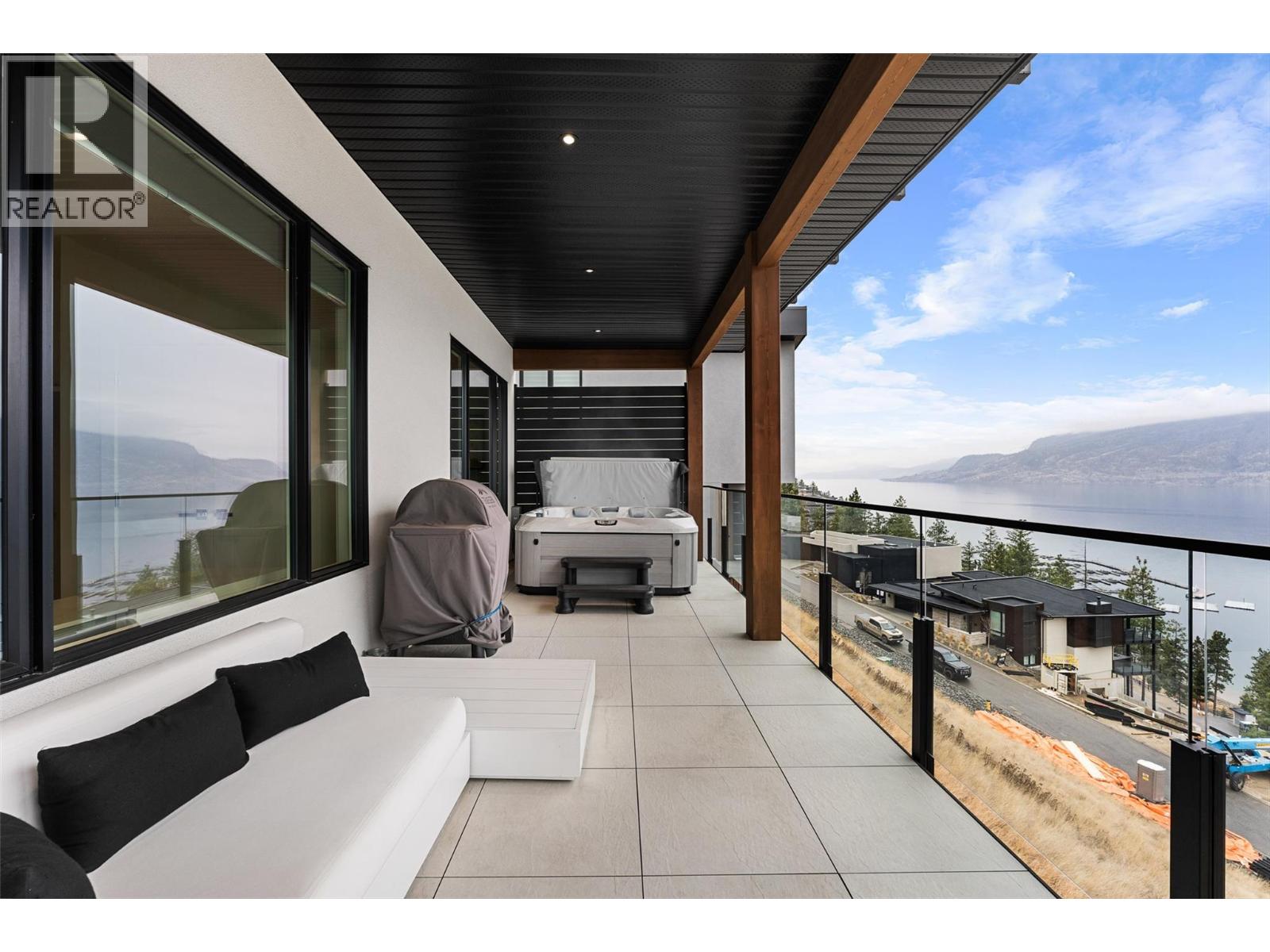  3596 Arrowroot Drive, Kelowna