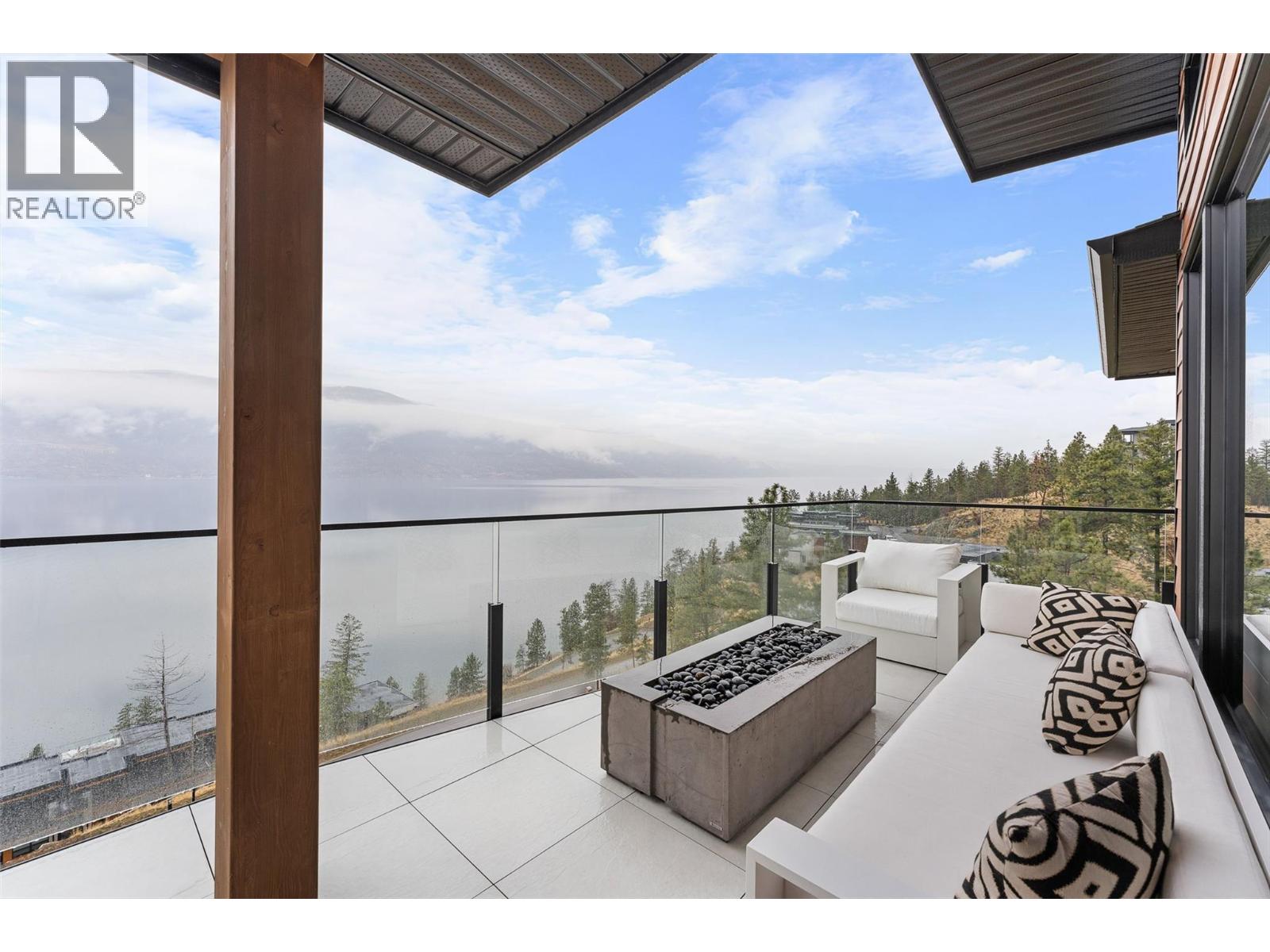  3596 Arrowroot Drive, Kelowna