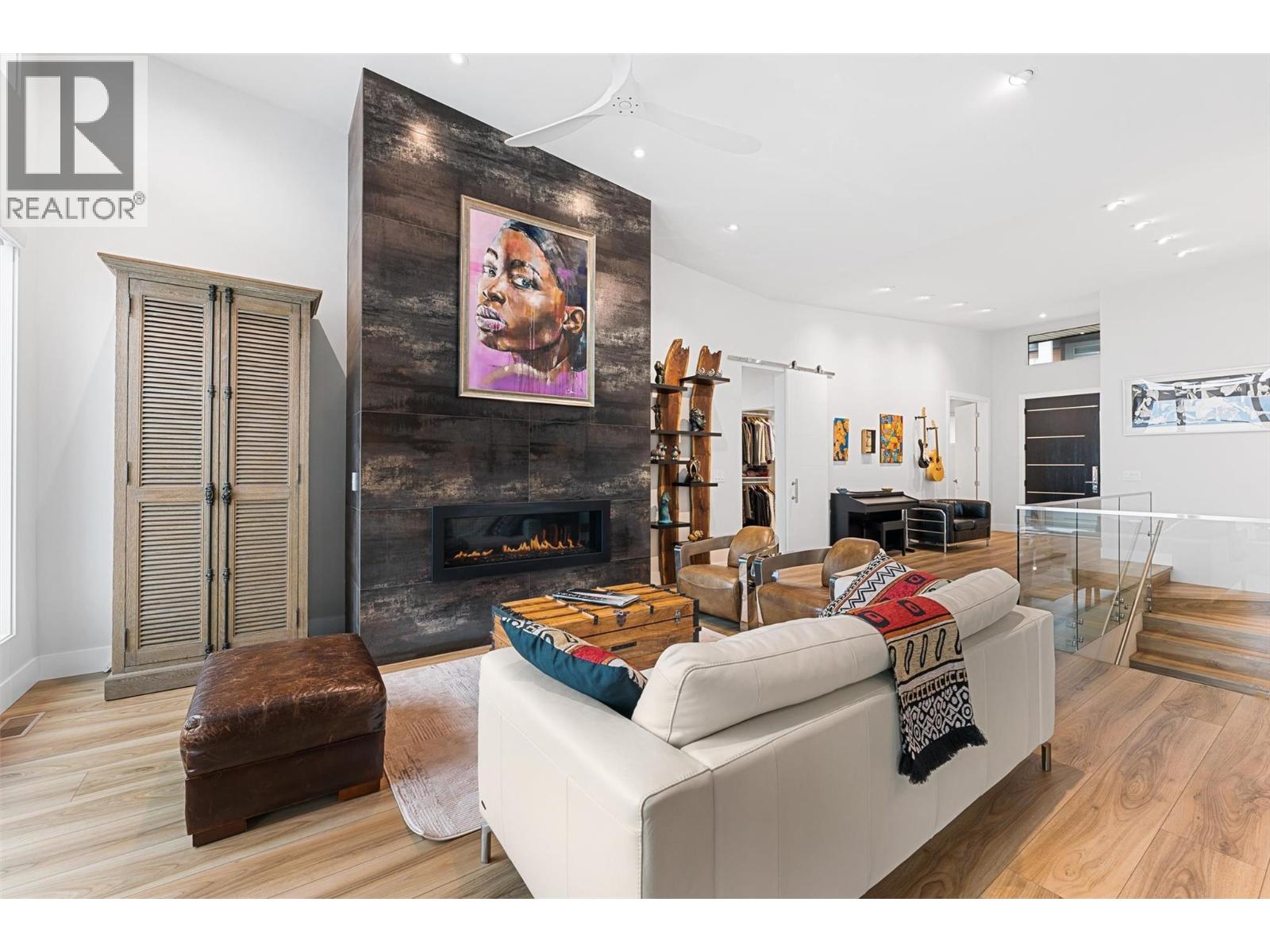  3596 Arrowroot Drive, Kelowna