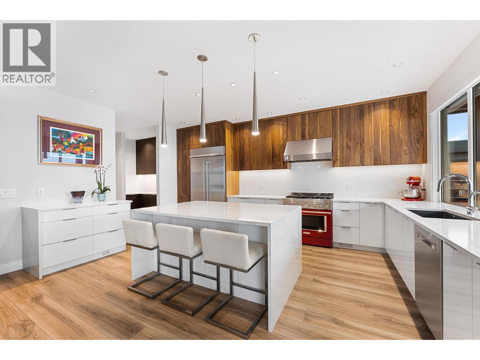  3596 Arrowroot Drive, Kelowna