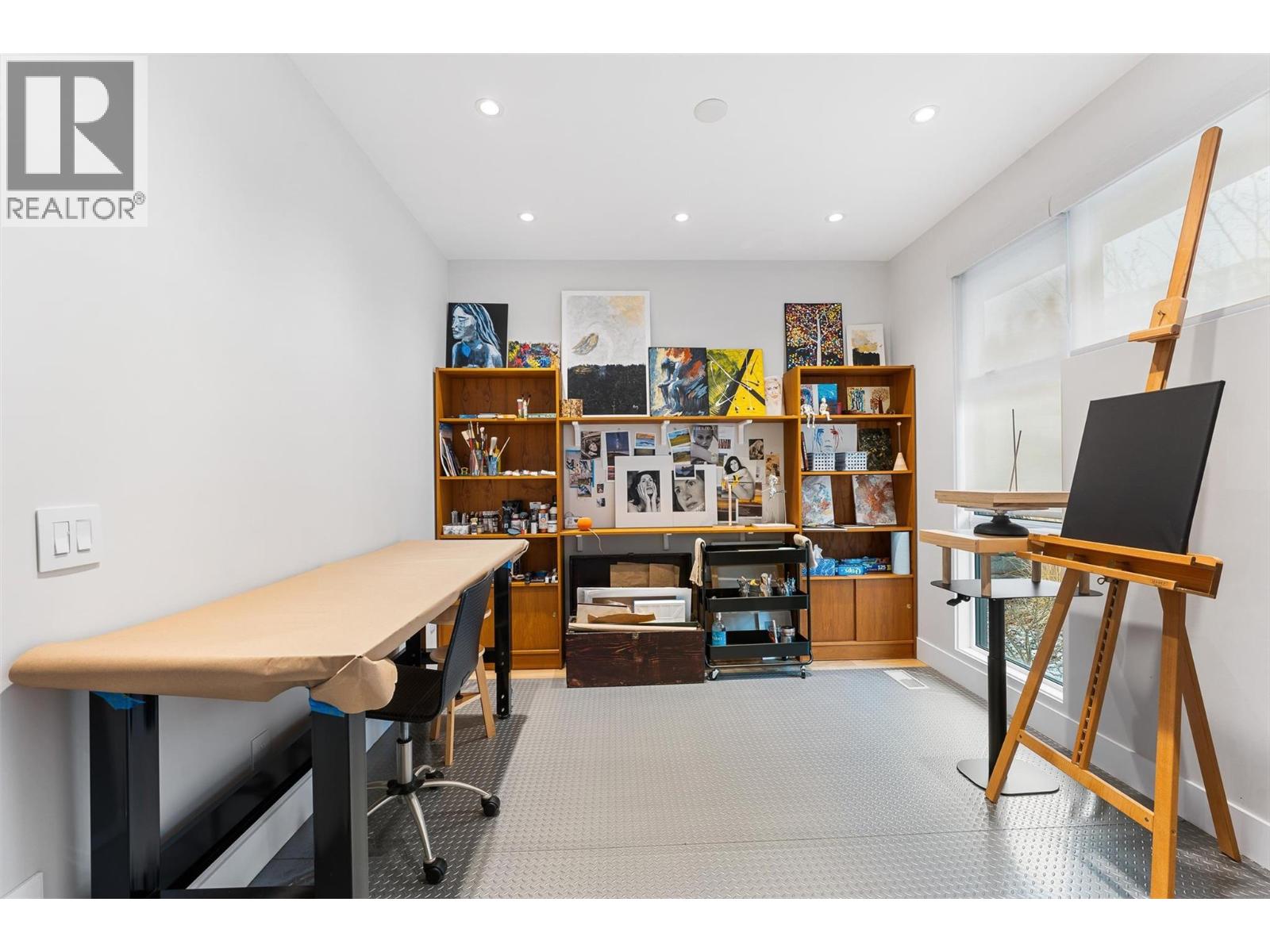  3596 Arrowroot Drive, Kelowna