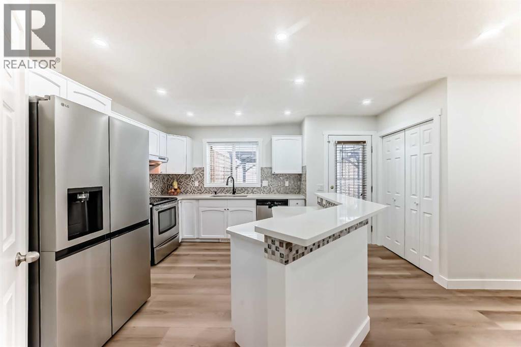 Single Family House for Sale in  Country Hills Heights Country Hills Calgary 