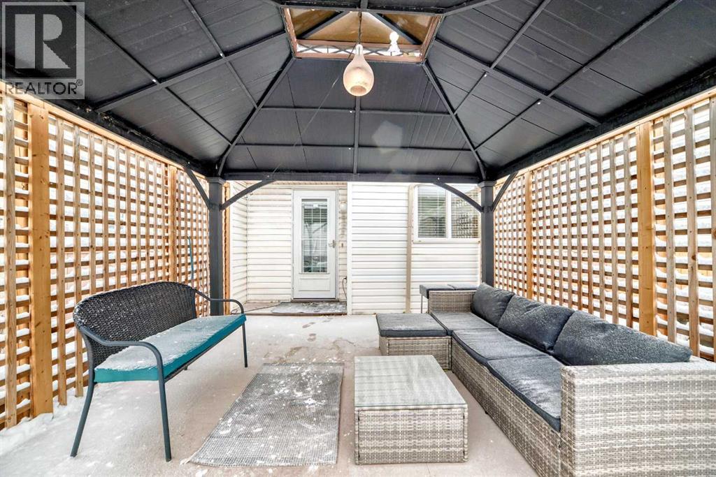 Single Family House for Sale in  Country Hills Heights Country Hills Calgary 